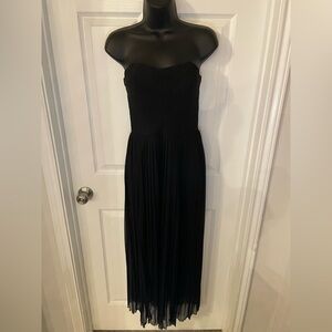 Elegant Black Strapless Dress